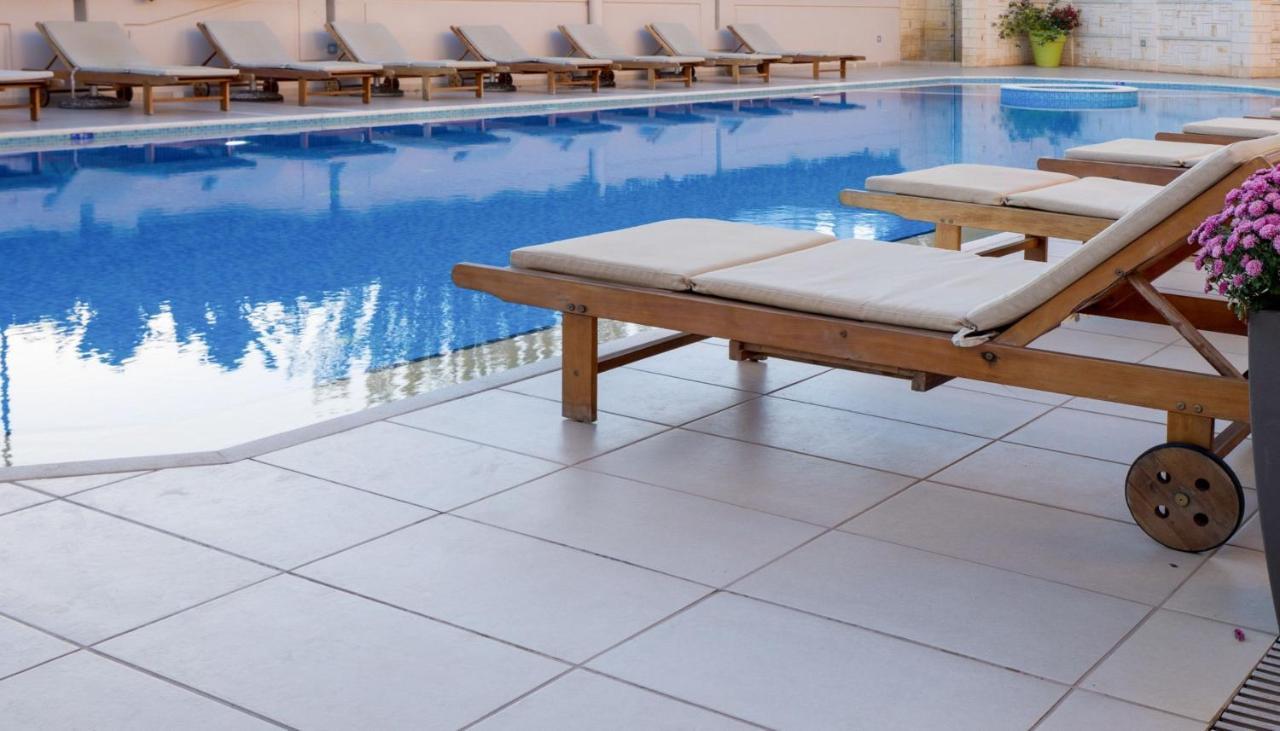 Aspasias Luxury Suite Chrissi Akti Chania Exterior foto