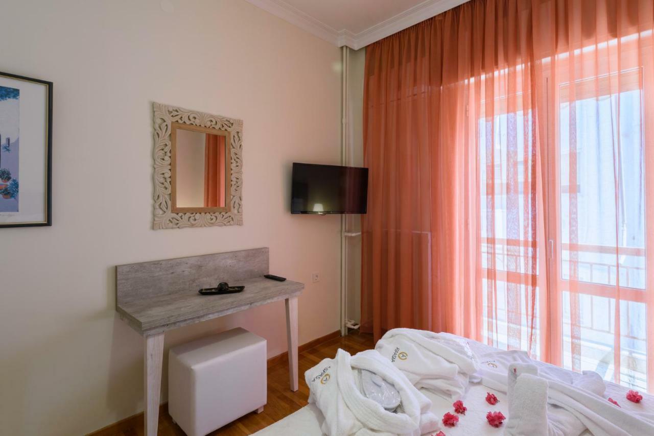 Aspasias Luxury Suite Chrissi Akti Chania Exterior foto