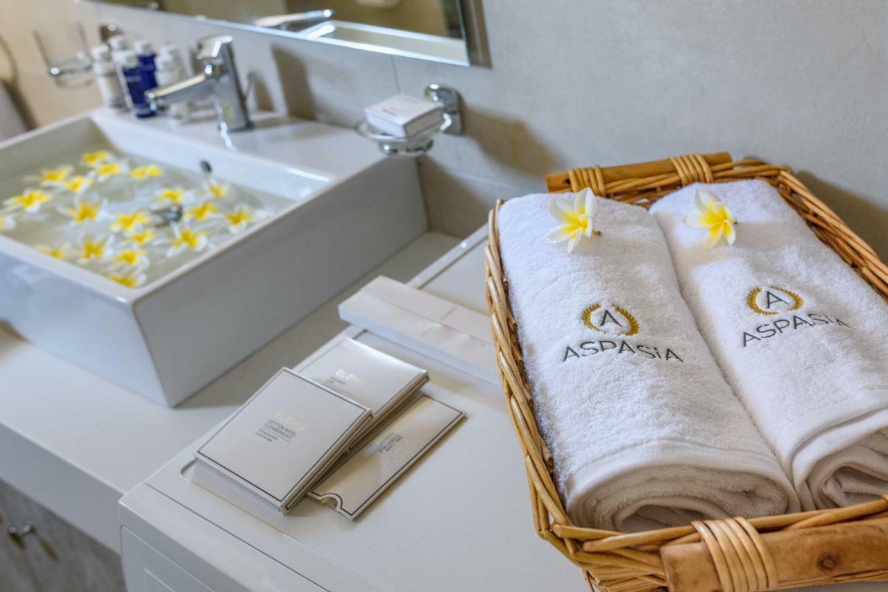 Aspasias Luxury Suite Chrissi Akti Chania Exterior foto
